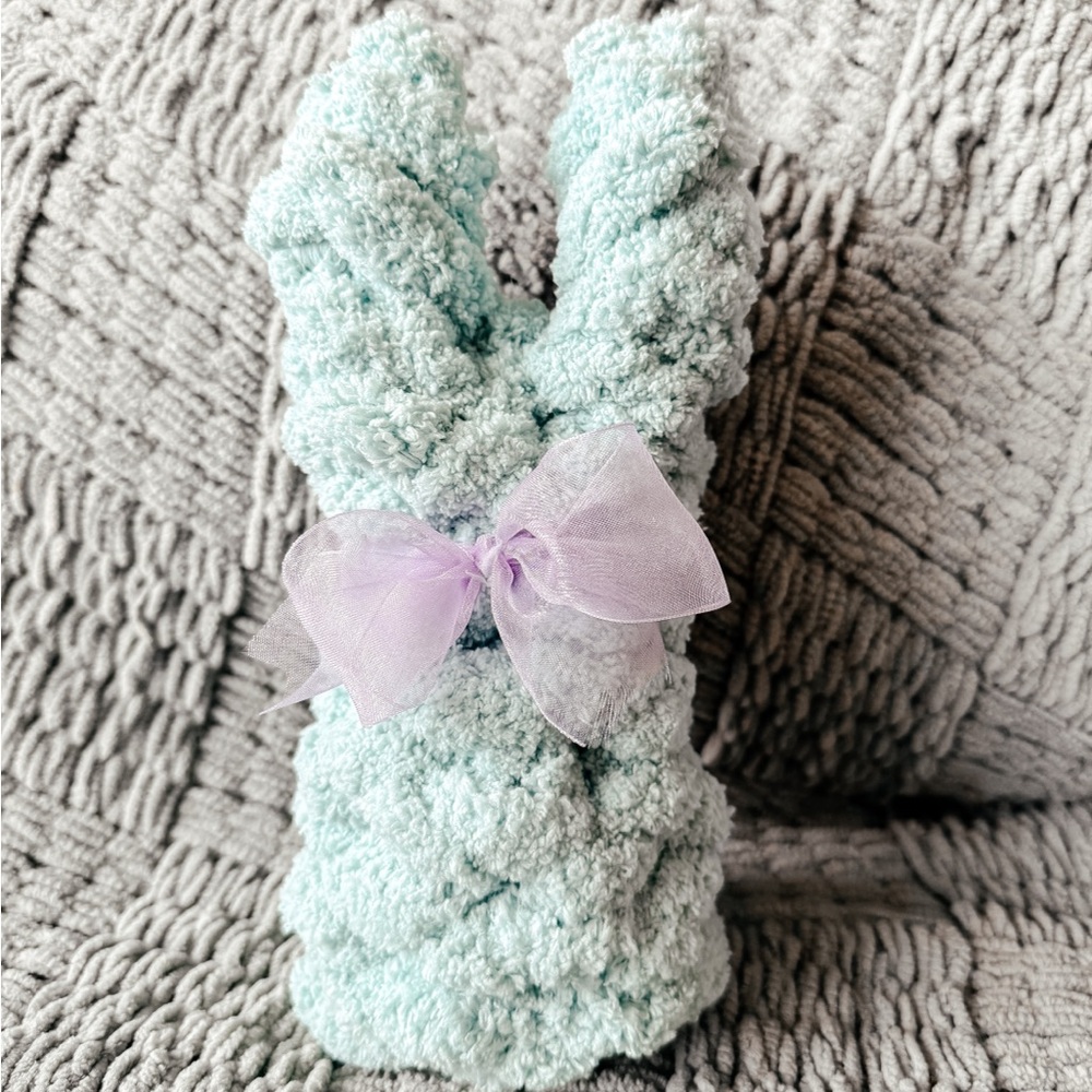 Easter Knit Bunnies